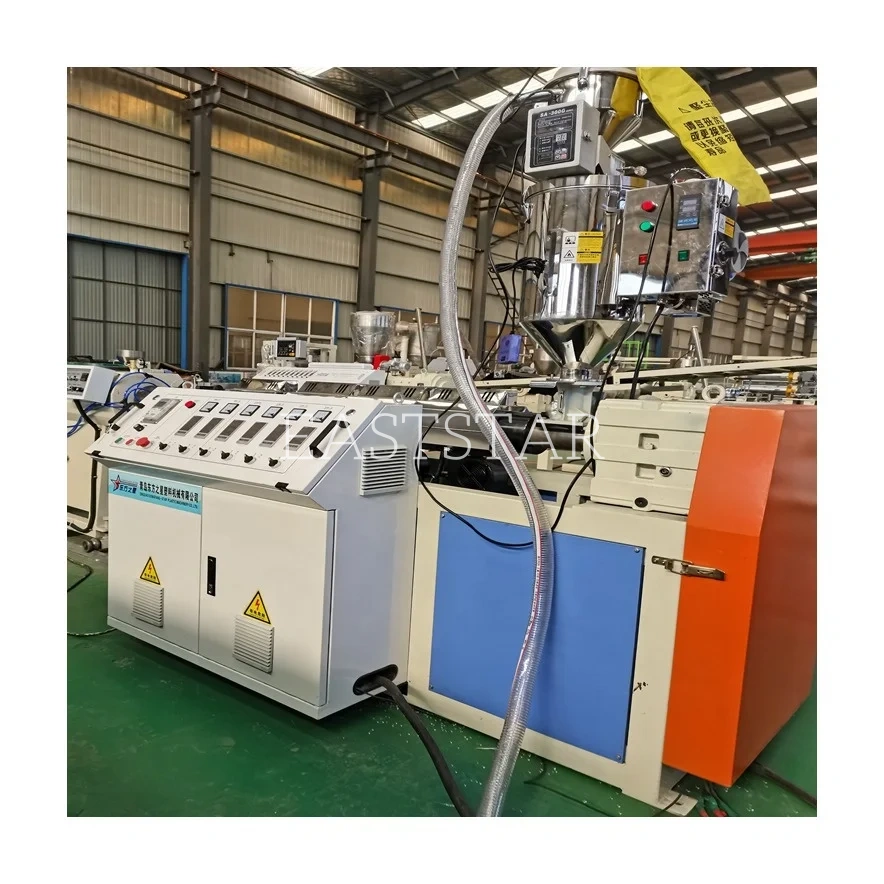 Las tecnologías innovadoras impulsan la producción de cantos de PVC, logrando una fabricación eficiente y precisa.